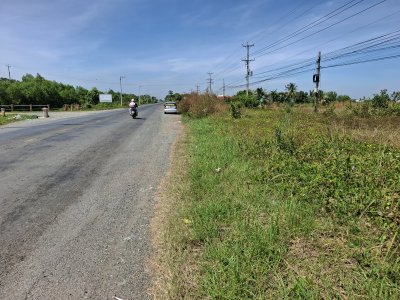 Bán 18.000m2 đất SXKD mặt tiền QL62 Tân Tây, Tây Ninh (Long An cũ) – có giấy phép cây xăng – giá 108 tỷ