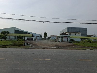 Bán tổ hợp nhà xưởng 33.000m² đất SKC ĐT830C – 15.000m² xưởng – 330 tỷ